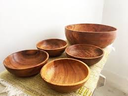 Vintage 5 Pc Wood Salad Bowl Set Large 11 Serving Bowl Etsy Wood Salad Bowls Wooden Salad Bowl Wooden Bowls