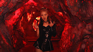 Cú lừa của Blackpink trong MV “Pink Venom”