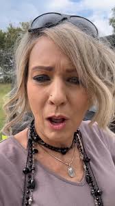 ⛈️ Holler if you’re sporting soft tops in here! What are your,  tricks—frustrations! 😜😂, Struggling with the rear window zipper…teeth  misaligned. Gahhhhhh! Do not want to go back to top