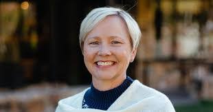 Stacey Caesar's Instagram, Twitter & Facebook