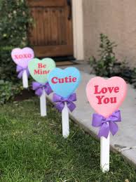 Valentine S Day Conversation Candy Heart Yard Decor Diy Valentine S Day Decorations Valentines Diy Valentines Day Decorations
