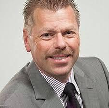 Manfred Becker: 30.000 Euro mehr für den MVA-Chef?