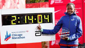 Whether there will be a new women's marathon record as a result remains to be seen, but regardless, these races will certainly see tight battles for the top three spots. Kenyan Brigid Kosgei Sets World Record At Chicago Marathon News Dw 13 10 2019