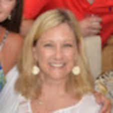 Laura Waites's Instagram, Twitter & Facebook