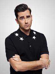 David is introduced as insecure, with a general distaste for other people. David Rose Schitt S Creek Dan Levy Schitts Creek David Schitts Creek Outfits