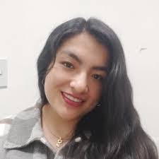 Dana Bott's Instagram, Twitter & Facebook