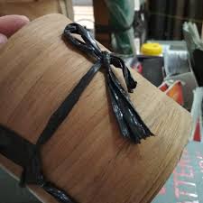 Triplek atau bahasa kerennya plywood merupakan lembaran kayu yang sangat tipis dan biasanya saat pembuatannya diperlukan mesin khusus dengan ukuran tertentu. Veneer Kulit Kayu Jati Teakwood Ekslusif Shopee Indonesia