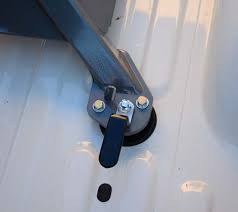 A brother to the companion, the companion slider for gm pucks uses the same great coupler but with a base designed to utilize the gm factory hitch platform. B W Companion Oem Fifth Wheel Hitch Installation Easy Roads Less Traveled