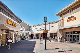 Smaller than the other bay area outlet centers, petaluma has a limited array, but more shoe stores than most. Burberry San Francisco Outlet