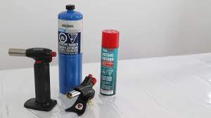 Why Use A Torch To Get Rid Of Bubbles On Epoxy Resin Resin Diy Epoxy Resin Epoxy Resin Diy