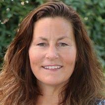 Coach DeGrenier Wins National Award