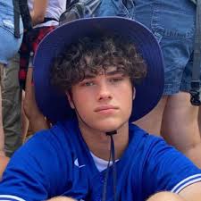 Eric Butz (@emonstter04) • Threads, Say more