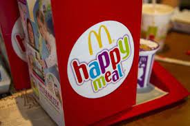 Happy meal spielzeug vorschau 2021 / packaging eberle : Mcdonalds Kunden Wutend Uber Dieses Happy Meal Spielzeug Derwesten De