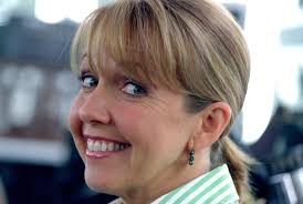 Many people have mentioned that they wish Amy and Robert announced that  they were having a baby in the final episode. Phil Rosenthal's hope was for  a spinoff with Amy and Robert