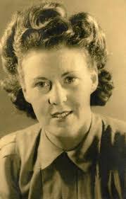 Isabel Mclean's Instagram, Twitter & Facebook