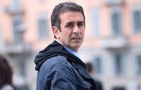 Carmelo abbate racconta la storia di persone con in comune la sorte di essere finite nel labirinto d. Caso Ragusa Carmelo Abbate Difende Sara Calzolaio Non Ha Colpe