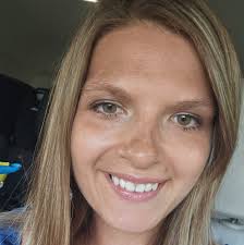 What is a good icing for red velvet cake that isn't cream cheese?