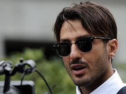 Find top songs and albums by fabrizio corona, including corona non perdona fabrizio corona), belen (feat. Fabrizio Corona Alchetron The Free Social Encyclopedia