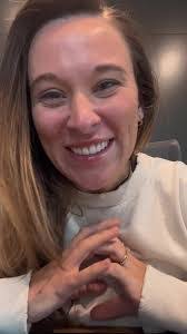 Loretta Honeycutt's Instagram, Twitter & Facebook