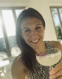 Paula Bonham's Instagram, Twitter & Facebook