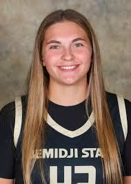 Lillie Ricketts's Instagram, Twitter & Facebook