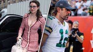 Nfl superstar quarterback aaron rodgers, . Nfl Mvp Aaron Rodgers Liebes Aus Mit Hollywood Star