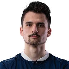 Malik & Waller Cause Upsets in Round One of London Classic