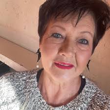 Nou weet ek hoekom dit n "ysterpampoen" genoem word. Omtrent n hamer en  bytel gebruik om die helfte geskil en gekerf te kry ....