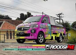 Menggambar mobil kartun berbentuk kotak. 100 Ide Pickup Di 2021 Stiker Mobil Mobil Stiker