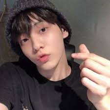 Foto cowok keren smp kelas 9 karena honda tohru si tokoh utama memiliki kepribadian yang bikin kita tersentuh. Rara Naurahazkiya Profil Pinterest