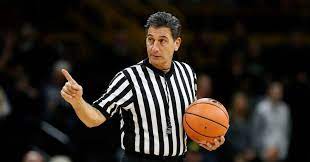 Itulah info mengenai orang yang memimpin pertandingan sepak bola disebut yang bisa kami bagikan. Tata Cara Menjadi Wasit Dalam Bola Basket Teknik Bola Basket