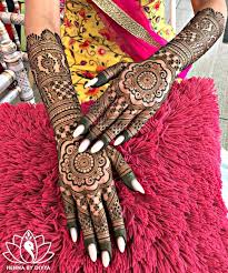 Prettiest Back Of The Hand Mehendi Designs To Take Inspiration From In 2020 Bridal Mehndi Designs Indian Mehndi Designs Wedding Henna Designs