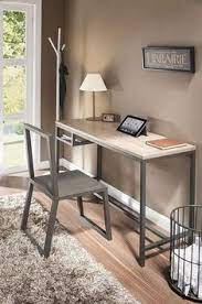 Avec leur aspect décontracté, les étagères murales en métal créent dans le dispositif d'accrochage intégré dans le fond du cadre des cubes de rangement est une solution élégante pour. 33 Idees De Bureau Avec Etageres De Livres Bureau Avec Etageres De Livres Mobilier De Salon Meuble Fer Et Bois
