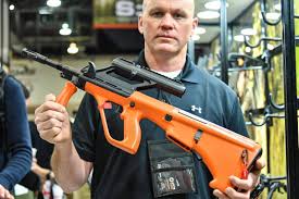 Variante australiana del steyr aug a1, fabricada bajo licencia. Steyr Mannlicher Aug A3 M1 223 Caliber In A Survival Kit