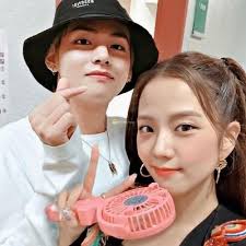 But that's not all of it. Taehyung Jisoo Taehyun07586475 Twitter