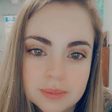 Casandra Lake's Instagram, Twitter & Facebook