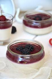 Panna Cotta A La Noix De Coco Compotee De Mures Au Citron Recette Panna Cotta Noix De Coco