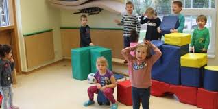 Es stehen ihnen 2 elternschlafzimmer und 1 kinderzimmer zur verfügung. Uetze Aus Dem Kindergarten Villa Kunterbunt Soll Das Haus Kunterbunt Werden