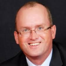 Gil Cote's Instagram, Twitter & Facebook