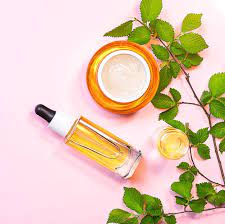 It's not a secret that jojoba oil holds many benefits for your hair, but could it be used for hair growth too? 8 Beauty Benefits Of Jojoba Oil For Skin And Hair