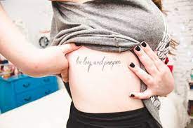 Frases para tatuagem: confira a lista com ideias para se inspirar - A revista da mulher