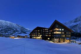 Skianlegg med 9 heisar og 21 løyper, skiskule, skiutleige og flott. Myrkdalen Hotel Picture Of Myrkdalen Hotel Vossestrand Tripadvisor
