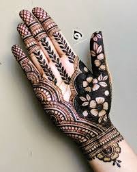 Simple Mehndi Designs For Left Hand Palm Neeta Desai Sharma Garden Print Mehndi In 2020 Mehndi Designs Mehndi Designs For Hands Wedding Mehndi Designs