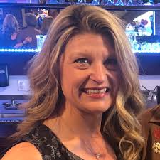 Renee Isom's Instagram, Twitter & Facebook