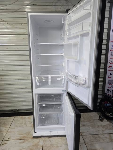 SMARTPRO 268L REFRIGERATOR SFR-350DBI BOTTOM FREEZER