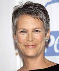 Jamie lee curtis, 62, rocked a silver pixie cut and a satin yellow dress with a plunging neckline at the 2021 golden globes. Jamie Lee Curtis Hairstyles Hair Cuts And Colors