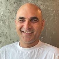 Oren Azar's Instagram, Twitter & Facebook