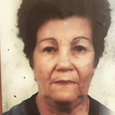 O amor de mãe é incondicional. Infelizmente, já não tenho a minha, ao meu  lado, para abraçá-la, neste domingo, mas tenho a certeza de que ela fez o  melhor pela nossa família.