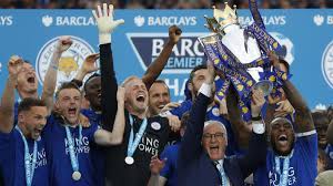 Dank eines patzers von tottenham hotspur können die. Vardy Doppelpack Leicester City Kront Meisterfeier Mit Gala Gegen Den Fc Everton Eurosport