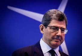 Joaquim Levy pede demissão do BNDES